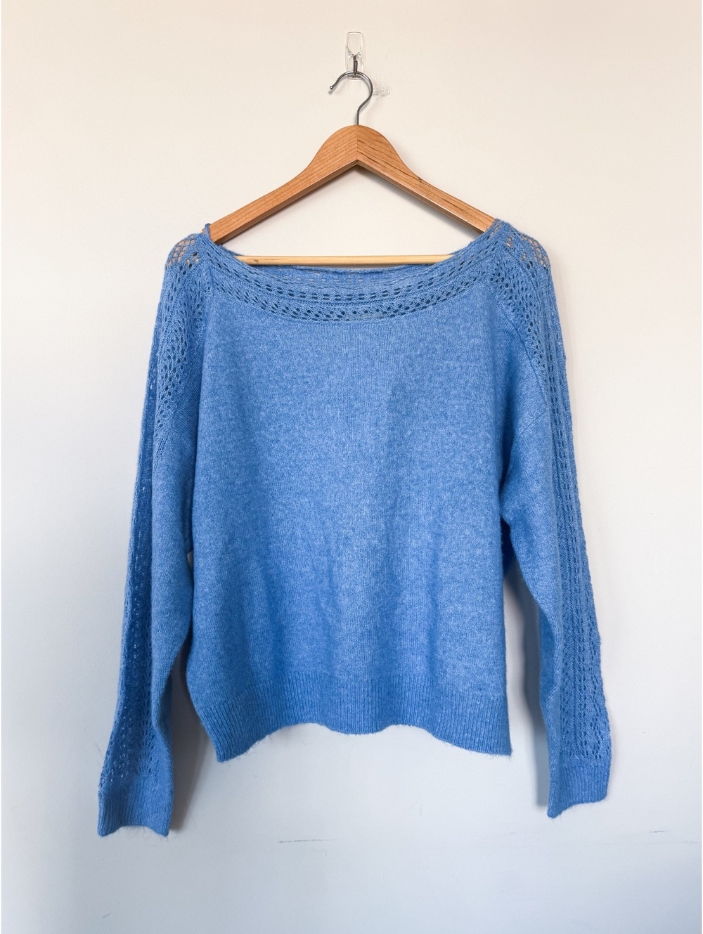 NWT American Eagle Medium Blue Knit Boat Neck Long Sleeve Lightweight Sweater